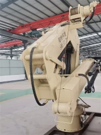 Cần cẩu kính thiên văn có khớp nối